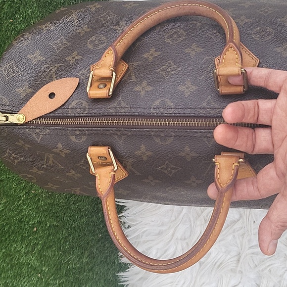Louis Vuitton Speedy 35 monogram purse authentic Vintage *Host Pick!* - Picture 9 of 17